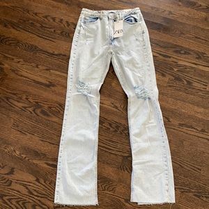 Zara Blogger Favorite Slit Flare Denim!!